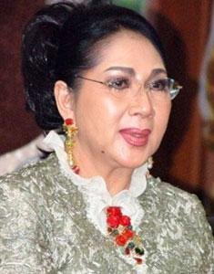 Titiek Puspa