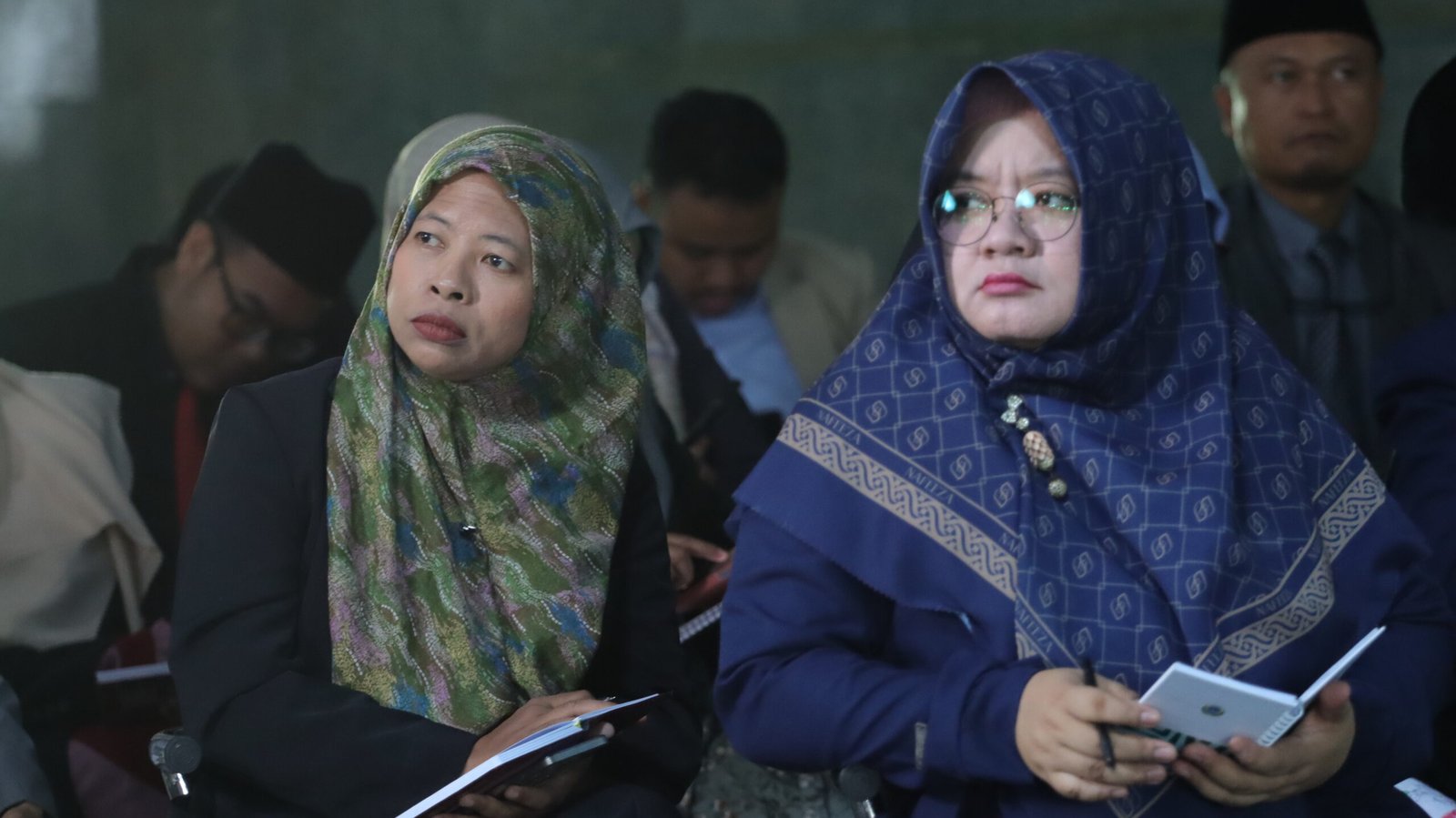 Para pengajar IAI AL-AZIS)