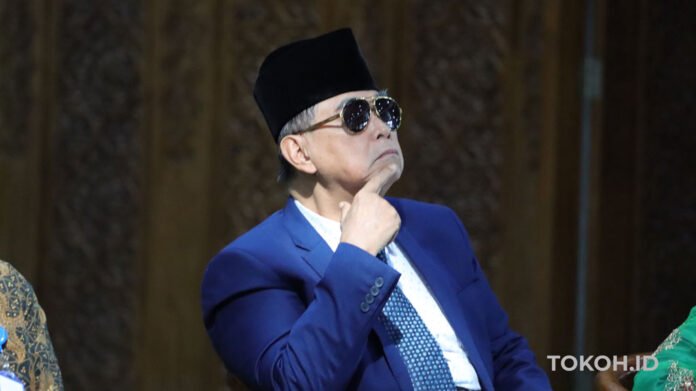 Syaykh Al-Zaytun AS Panji Gumilang Syaykh Al-Zaytun AS Panji Gumilang