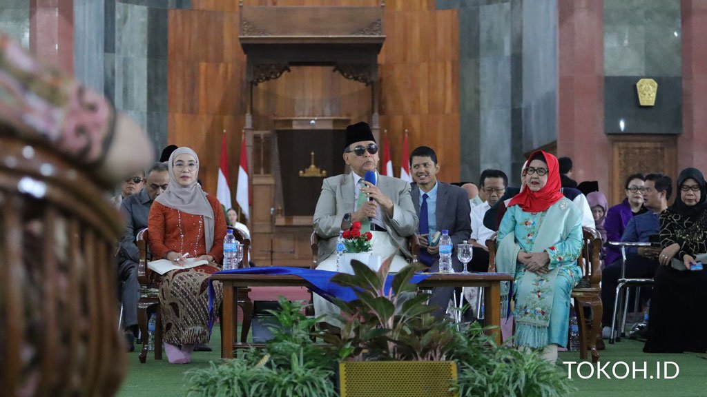 Panji Gumilang, Pendidikan Jalan Hidup