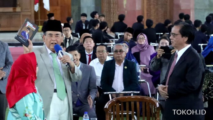 Panji Gumilang - Robin Simanullang: Buku Remontada Panji Gumilang - Robin Simanullang: Buku Remontada
