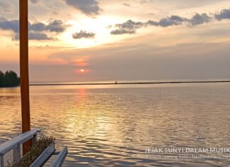 Sore yang Tidak Bertanya Sore yang Tidak Bertanya