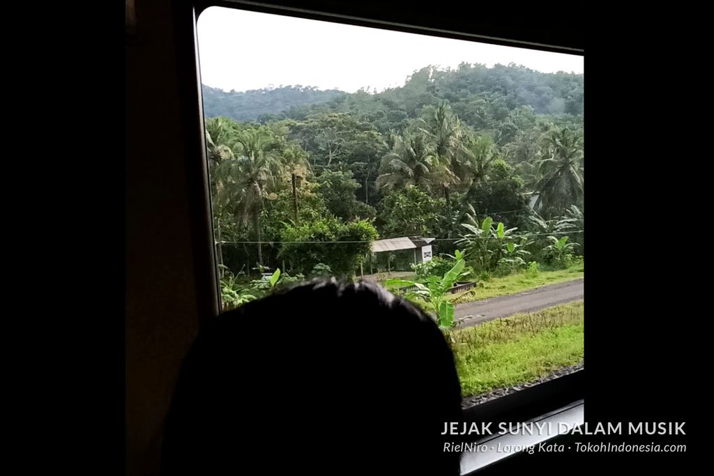 Yang Pergi Hanya Keretanya